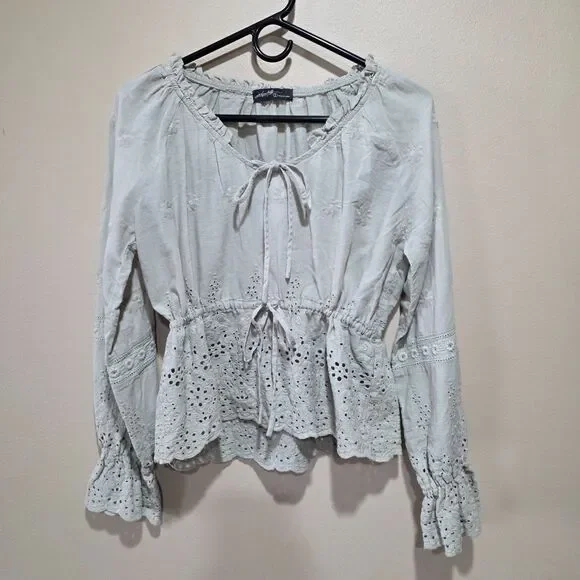 ✨ On Twelfth Sage Eyelet Tie-Front Peplum Blouse Boho Cottagecore S 100% Cotton - Picture 2 of 7